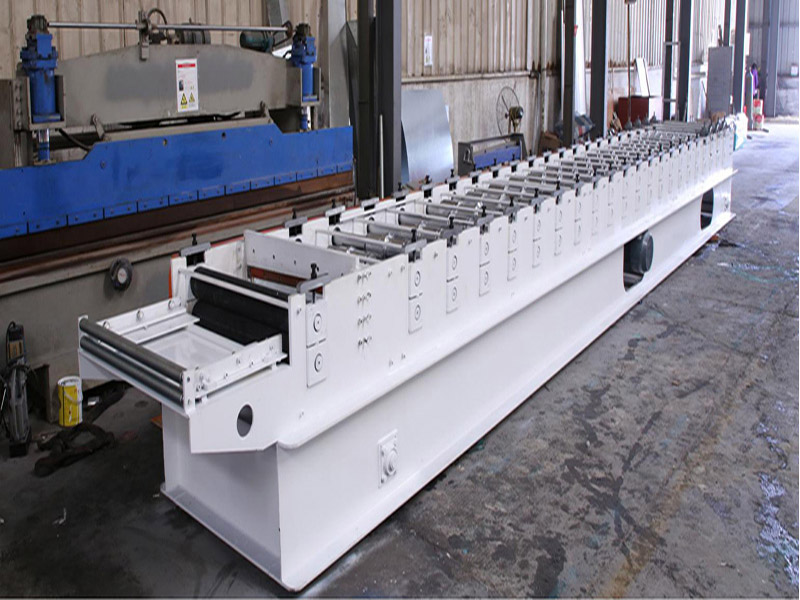 roofing panel roll forming machine